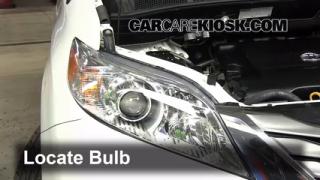 change headlight bulb 1999 toyota sienna #5