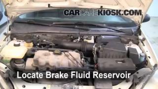 Check brake fluid level ford focus #2