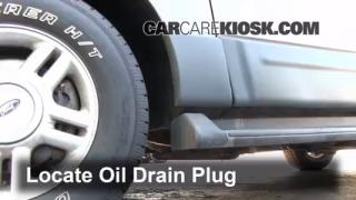 Many quarts oil does 2004 ford expedition take #2