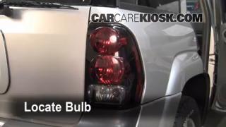 2002-2009 Chevrolet Trailblazer Jack Up How To - 2005 Chevrolet ...